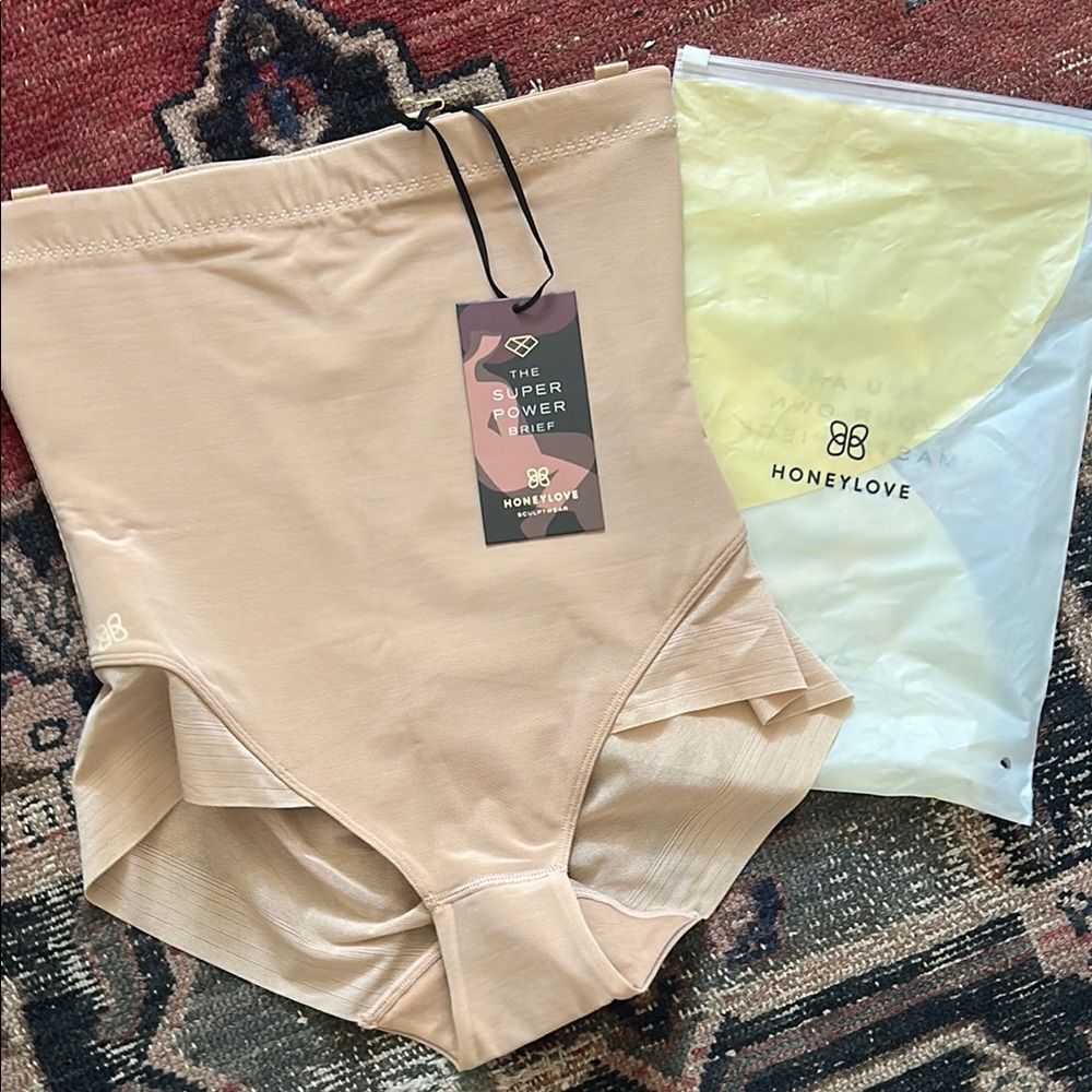 NWT - Honeylove - Super Power Brief - Nude Shapewear